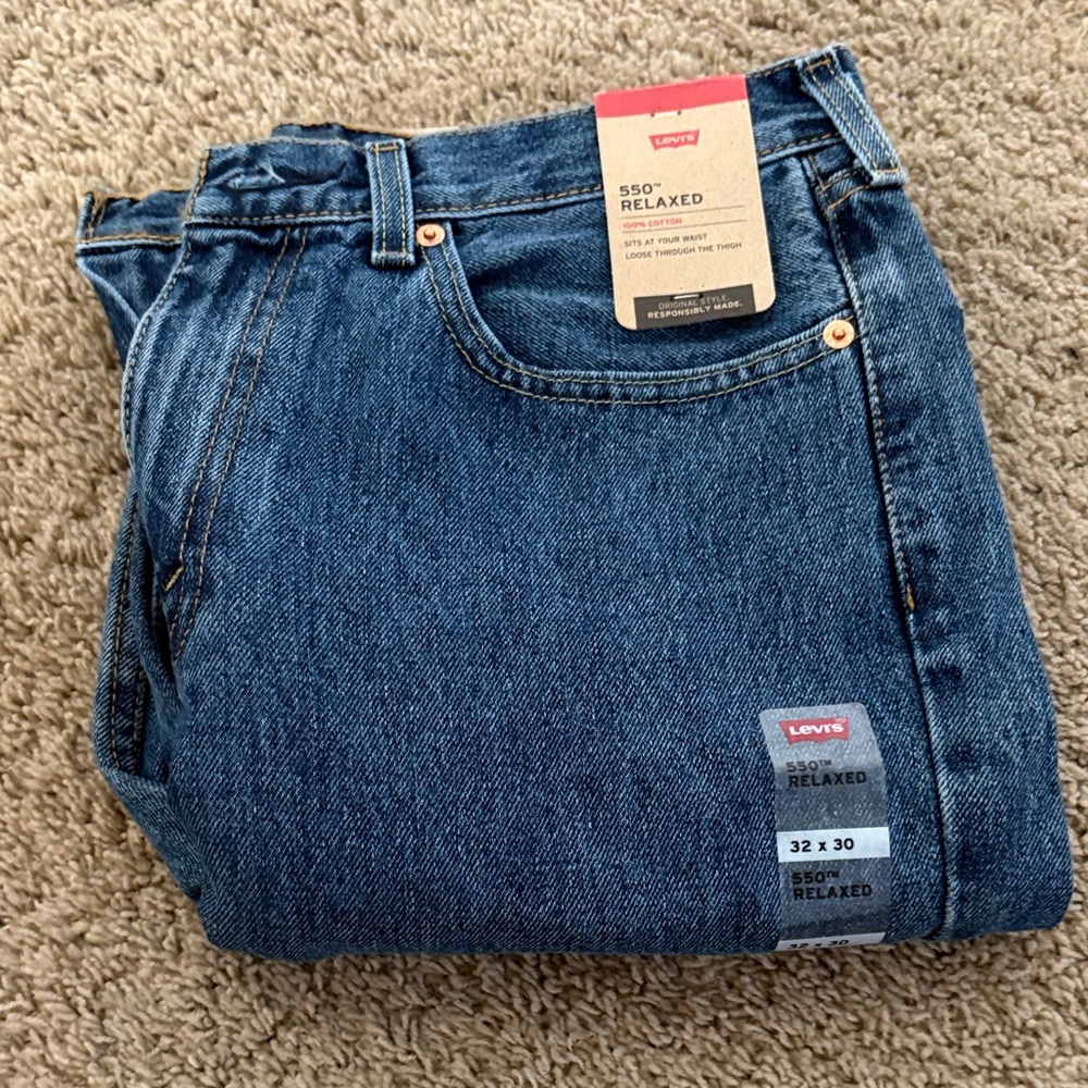 Levi's 550 Relaxed Fit Jeans - Classic Denim